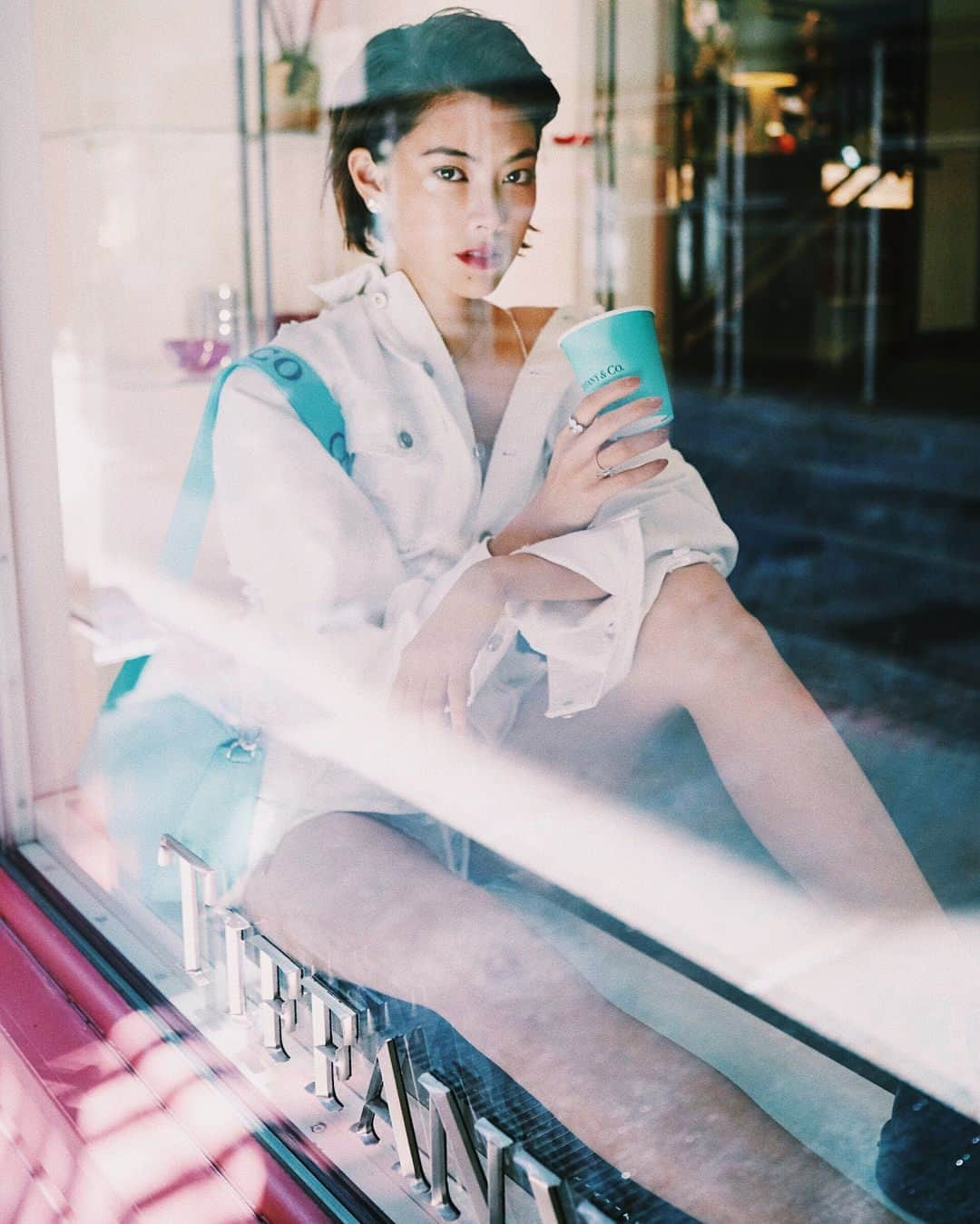 森星さんのインスタグラム写真 - (森星Instagram)「Blue York Tour with @tiffanyandco 🗽♥︎ #TiffanyBlue #TiffanyPaperFlowers」5月3日 15時37分 - hikari