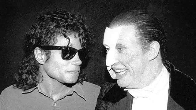 マイケル・ジャクソンさんのインスタグラム写真 - (マイケル・ジャクソンInstagram)「#Throwbackthursday: Michael Jackson met Michael Crawford backstage when Crawford was starring on the West End in London in The Phantom of the Opera.」5月4日 3時46分 - michaeljackson