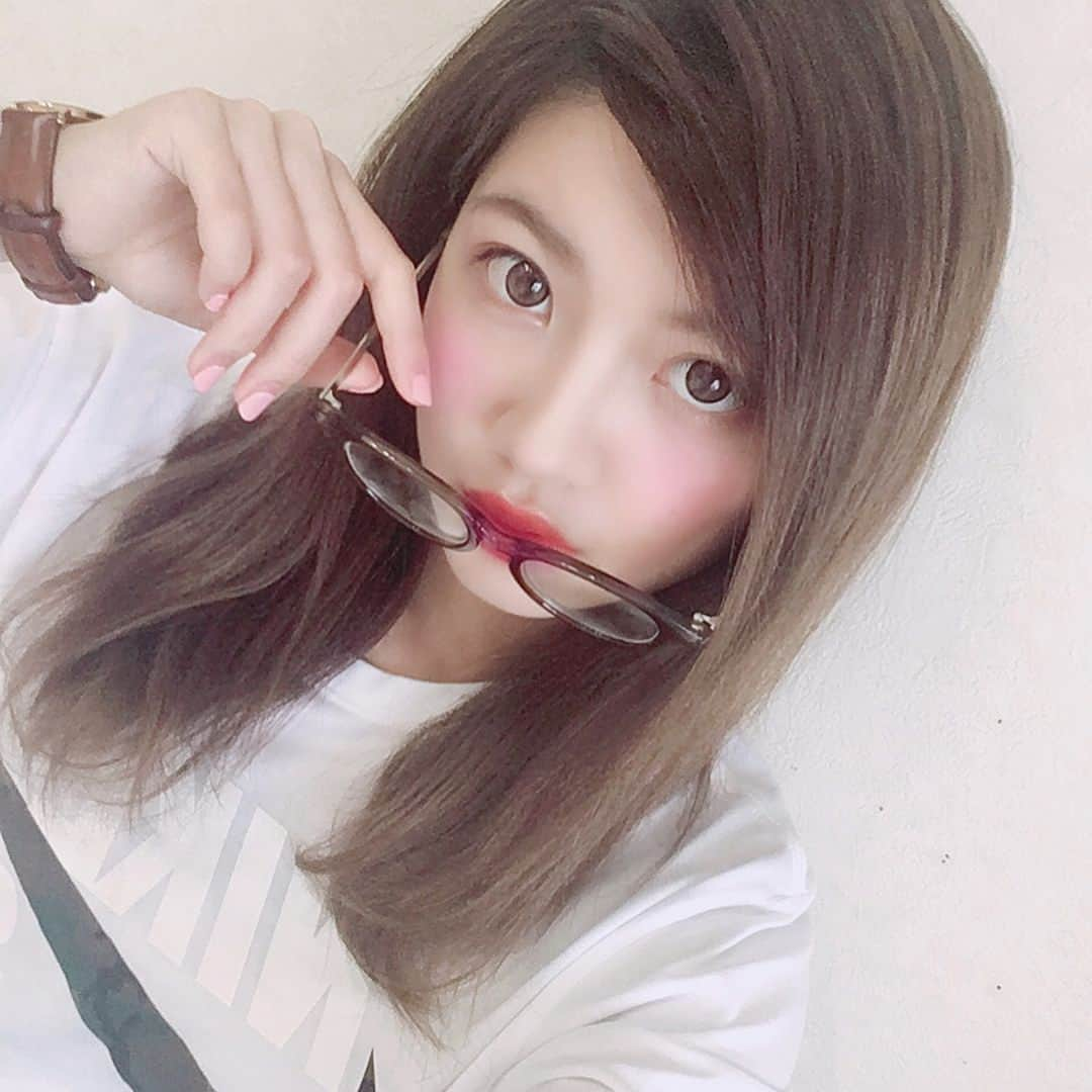 中山星香さんのインスタグラム写真 - (中山星香Instagram)「💄♡👓」5月3日 21時56分 - seika0705n