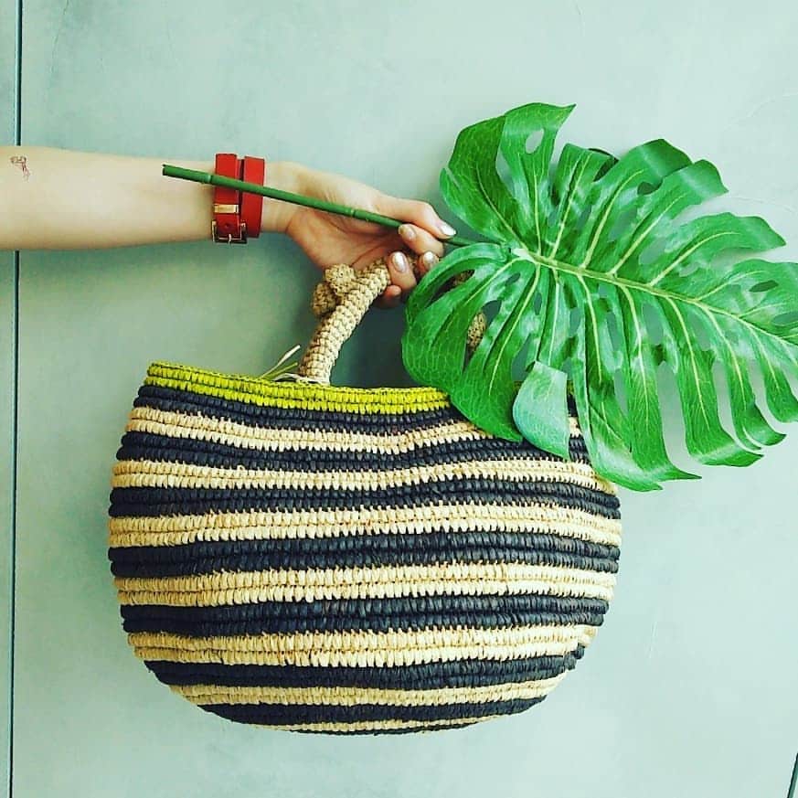 SUPERIOR CLOSET代官山路面のインスタグラム：「* コロンとかわいい夏のバッグ * #bag#バッグ#border#ボーダー#summerstyle#summerfashion#superiorcloset#daikanyama#代官山#tokyo#東京#japan#日本#casual#カジュアル#natural#ナチュラル#cute#kawaii#かわいい#trend#トレンド#おしゃれ#lady#girl#summer#夏#may#holiday」
