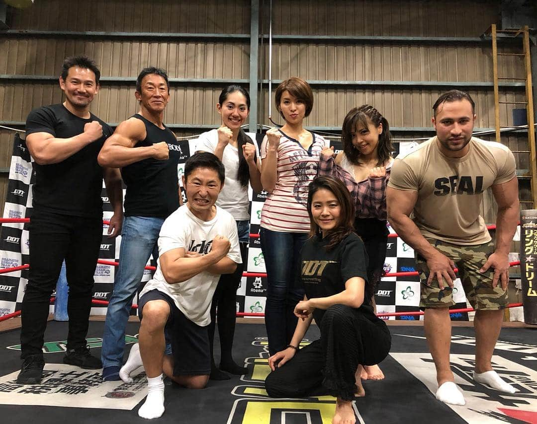 なべやかんさんのインスタグラム写真 - (なべやかんInstagram)「ベストボディ・ジャパンプロレス  旗揚げ戦に向けトレーニング開始！  谷口さん、木下さん、ミゾさん、白川さん、田村さん、竹林さん、三浦さん、そして大石選手、宜しくお願い致します。  #ベストボディジャパン #ベストボディジャパンプロレス #ddt」5月4日 22時04分 - yakan_nabe