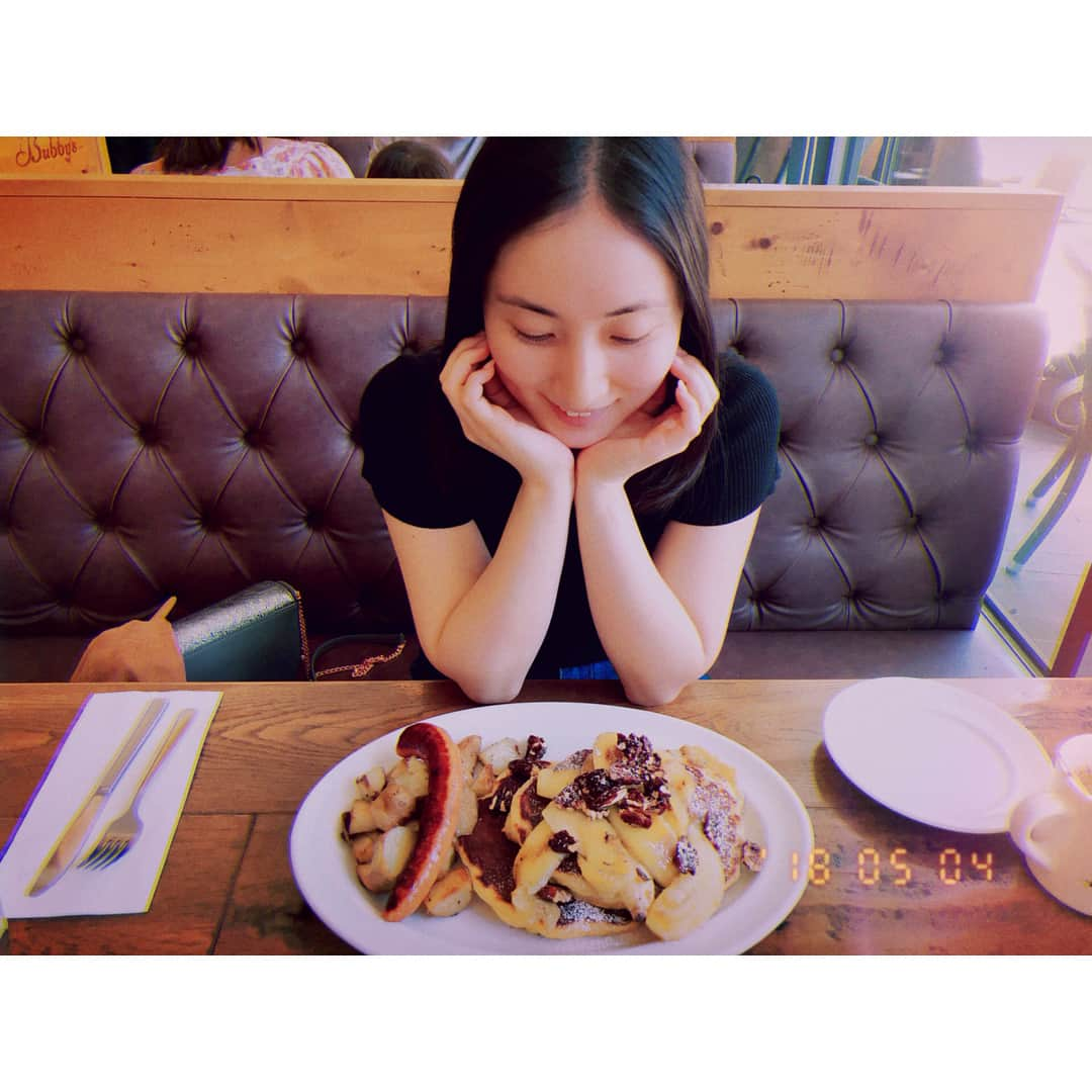 紗綾さんのインスタグラム写真 - (紗綾Instagram)「Lunch🥞🥓🍌 #bubbys」5月4日 14時41分 - saaya_official_