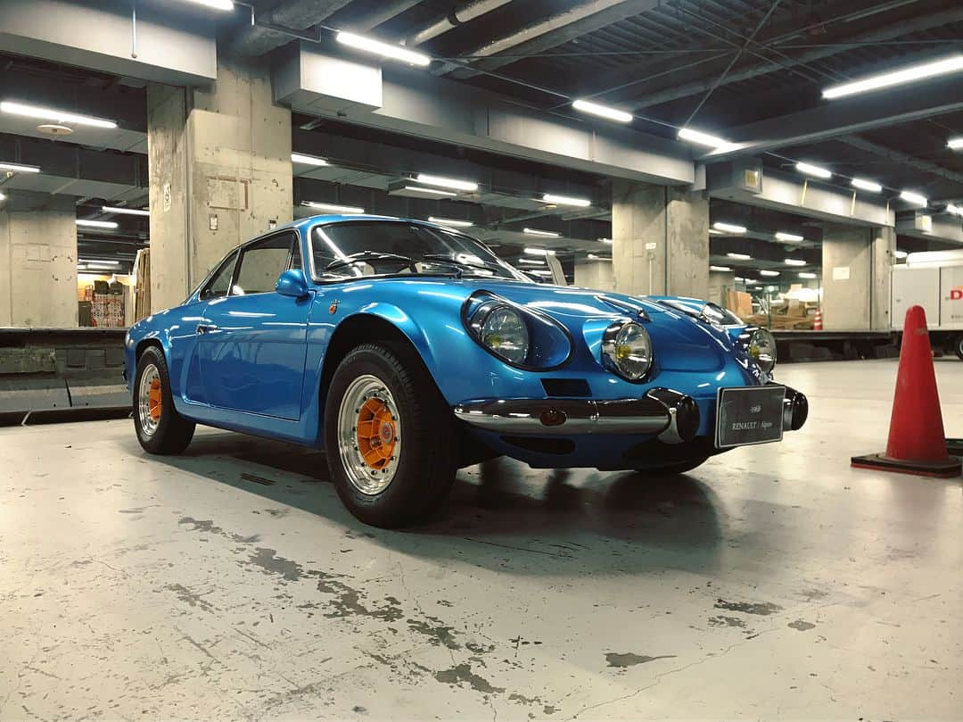 GLIONMUSEUM（ジーライオンミュージアム）さんのインスタグラム写真 - (GLIONMUSEUM（ジーライオンミュージアム）Instagram)「2018/05/04﻿ ﻿ Renault Alpine A110 ﻿ ルノー アルピーヌ A110﻿ 1968﻿ ﻿ 昨日今日、そして明日と大阪ATCホールでのトミカ博にアルピーヌを出展しております！﻿ ﻿ ゴールデンウィークにトミカ博にお越しの方は、ぜひジーライオンミュージアムのブースへも足をお運びいただいて、一緒にお写真をお撮りくださいませ！﻿ ﻿ #トミカ博﻿ #renault﻿ #renaultalpine﻿ #alpine﻿ #アルピーヌ﻿ #クラシックカー﻿ #a110﻿ #ジーライオンミュージアム﻿ #glionmuseum」5月4日 18時48分 - glionmuseum