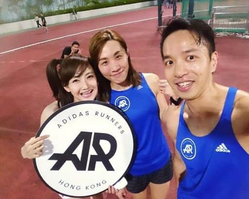 湯田友美さんのインスタグラム写真 - (湯田友美Instagram)「AR Hong Kong 💪🤗 Nice to see u again🙌🏻 I really enjoyed talking and running with AR members ☺️thank you for being so kind to me...❤️ ・ ３回目のセッションにして、AR香港にも馴染んできました。笑 友達が増えると、ARに参加するのがもっと楽しみになって、走るのももっと楽しくなる☺️優しく迎えてくれるAR香港のみんなが大好きです。 トンチンカンな英語でもかかんに話しかけることも慣れました。笑💪日本語もトンチンカンだから仕方ない🤣 ・ #多謝 ❤️ @adidasHK #hongkong #adidasrunners #adidasrunnershongkong #adidasrunnerstokyo #arcrew #running #香港 #ランニング #インターバル」5月5日 16時57分 - yudatomomi