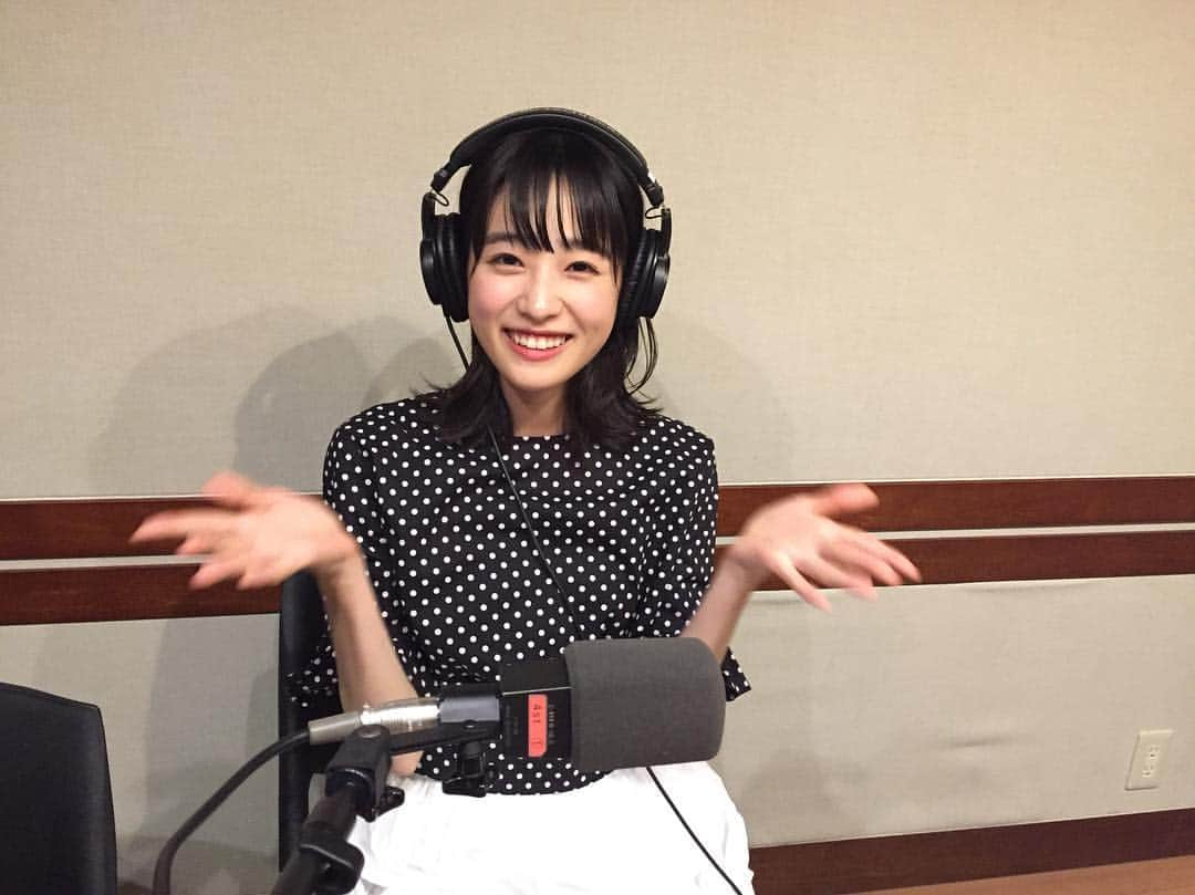 髙橋ひかるさんのインスタグラム写真 - (髙橋ひかるInstagram)「パフェちっく６話配信中！ 風呼の恋心がますます揺れ動きます💕 byマネージャー  #髙橋ひかる #パフェちっく #FODプレミアム #なぜかラジオブースからお届けしております。笑」5月5日 13時20分 - hikaru_takahashi_official