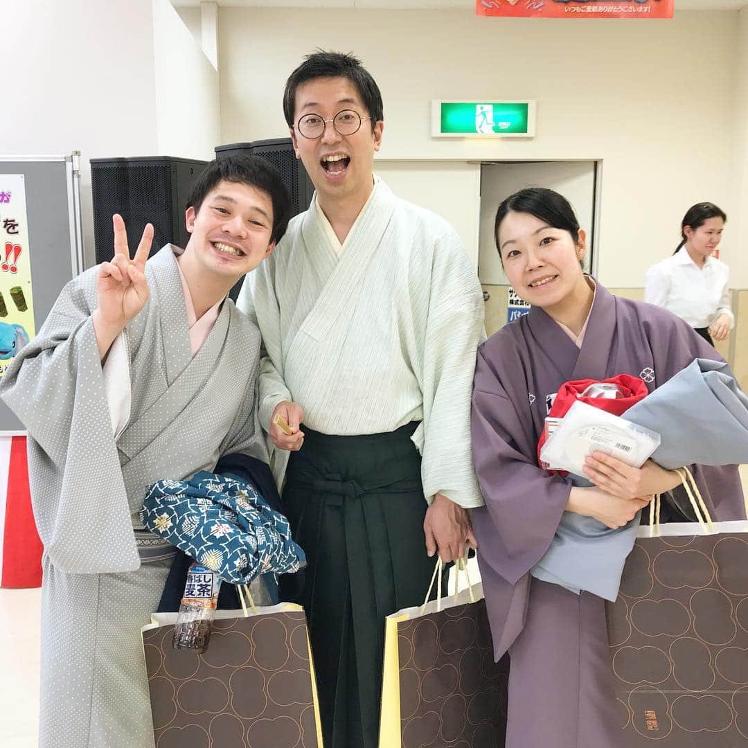 鈴々舎やえ馬のインスタグラム：「サワラシティ寄席、ただ今終了しました〜！ ご来場の皆様、誠に有難うございました！！ * #鈴々舎#八ゑ馬#鈴々舎八ゑ馬#やえば#落語#江戸で上方落語#千葉県#香取市#佐原#サワラシティ#柳亭市弥 さん#林家あんこ さん  byやえマネ」