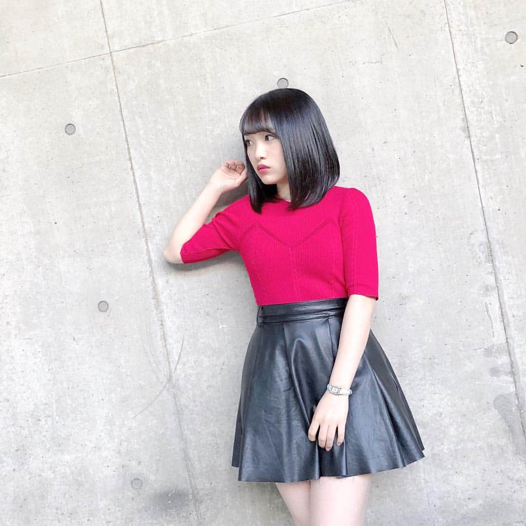 向井地美音さんのインスタグラム写真 - (向井地美音Instagram)「* 珍しく赤×黒でした☻ #ootd #redyazel #onespo #写メ会」5月5日 23時08分 - ___mion.m