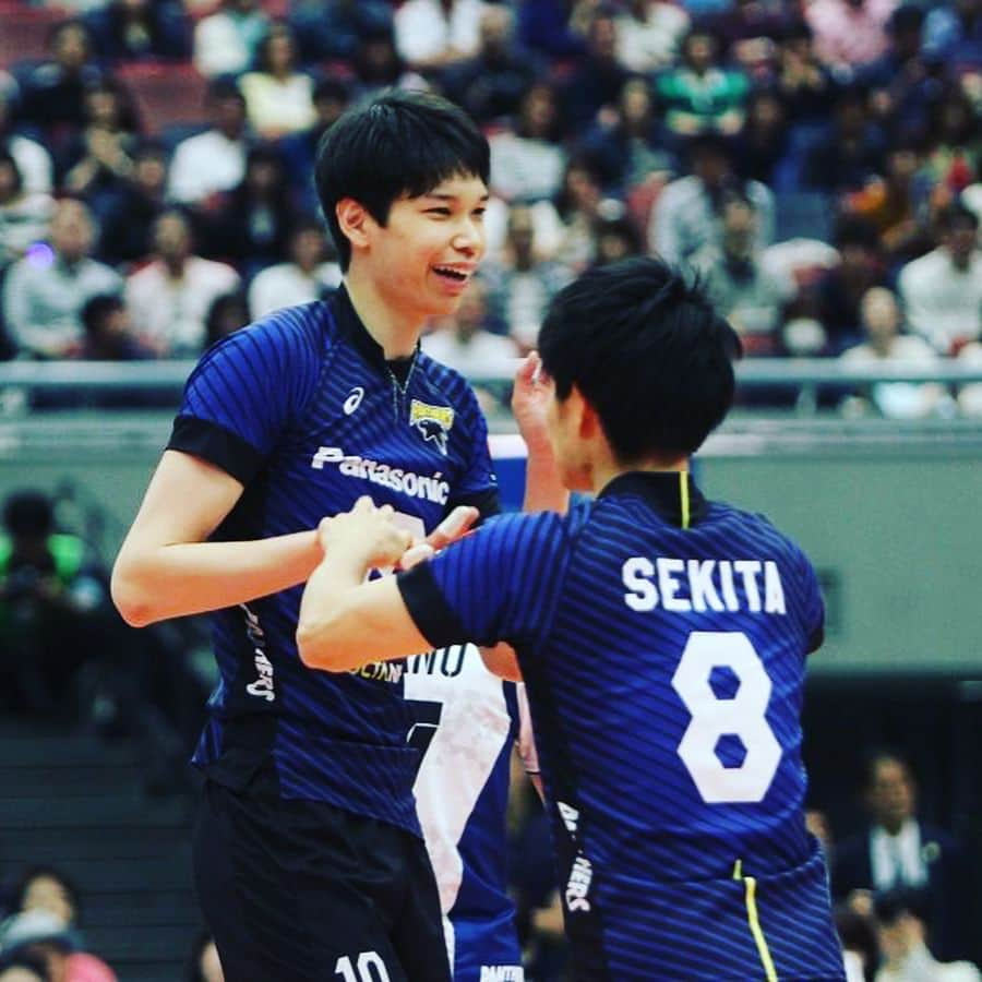 山内晶大さんのインスタグラム写真 - (山内晶大Instagram)「黒鷲旗優勝🏅 三冠👑👑👑 #黒鷲旗」5月5日 23時18分 - akihiroooo1130