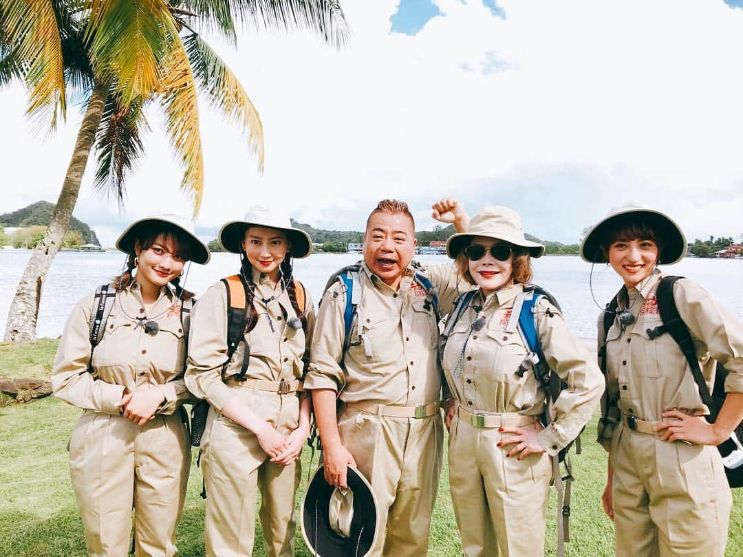 堀田茜さんのインスタグラム写真 - (堀田茜Instagram)「いよいよ明日！ 19:00〜日本テレビ「世界の果てまでイッテQ！GWシャッフル3時間SP」O.Aです！ 今回はデヴィ探検隊with出川ガール👧🏼👧🏼👧🏼❤️✨ 幻のあるものを求めてジャングルを探検してきました🌴 お見逃しなく☺️❤️ #イッテQ #デヴィ探検隊 #出川ガール」5月5日 23時51分 - akanehotta