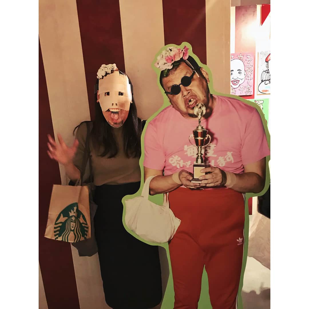 松嶋恵里さんのインスタグラム写真 - (松嶋恵里Instagram)「◎ なゆももあやのちゃんと餃子🥟からの滑り込みくっきーランド🏃‍♂️ #池袋餃子#開楽#超くっきーランドneoneo#くっきーランド#野性爆弾#くっきー#池袋パルコ#最終日#ちぇちぇなちゃん#お面#強制#誰が誰かわからない#面白かった#artgallery#ikebukuro#parco#cookie#comedian」5月20日 20時51分 - eri_mtsm0215