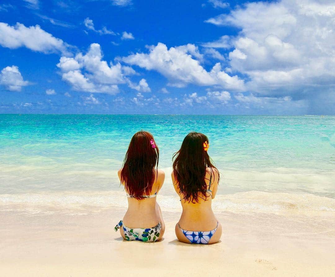 のインスタグラム：「親友ちゃんと出会って9年！去年初めて念願のハワイ旅行に行き、楽しくて、帰りたくなくて、また絶対来ようね！と話してました🌈 旅行だから、ハワイだから話せることもある。沢山笑ったハワイ。沢山語ったハワイ。親友ちゃんがもっともっと好きになったハワイ。2人の絆が深まった旅行でした💓 いくつになってもアロハな気持ちを大切にしたいです☺️ . 楽しすぎたので、ハワイ旅行を1年に1回の恒例行事にしようと決めました💓今年も行くぞ！ハワイ🌺ハワイはいつでも私たちを歓迎してくれる💓🌈 . #alohaのおすそわけ #ハワイアン航空」