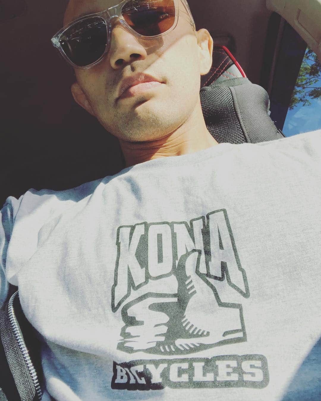 山本”KID”徳郁のインスタグラム：「KONA BICYCLES👍🚲 @ideking 🙏」