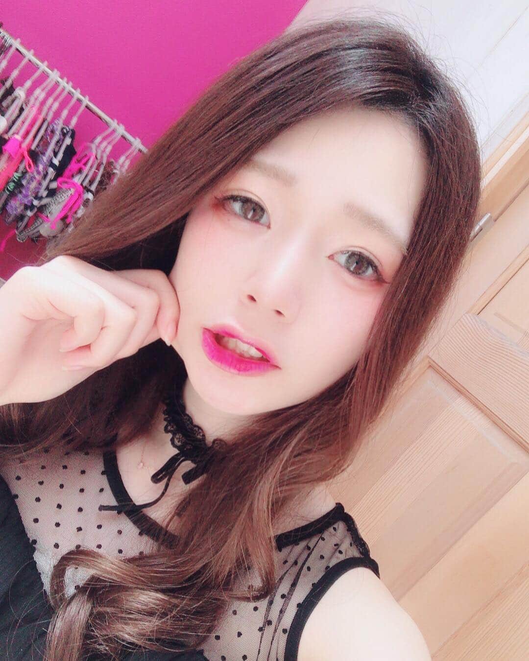小日向楓のインスタグラム：「･ ･ おはようござです🌞 ･ ･ #自撮り #ポートレートモデル #被写体 #撮影会 #写真 #メイク #カメラ好きな人と繋がりたい #selca #model #photo #fashion #japanesegirl #instagram #instagood #followme」