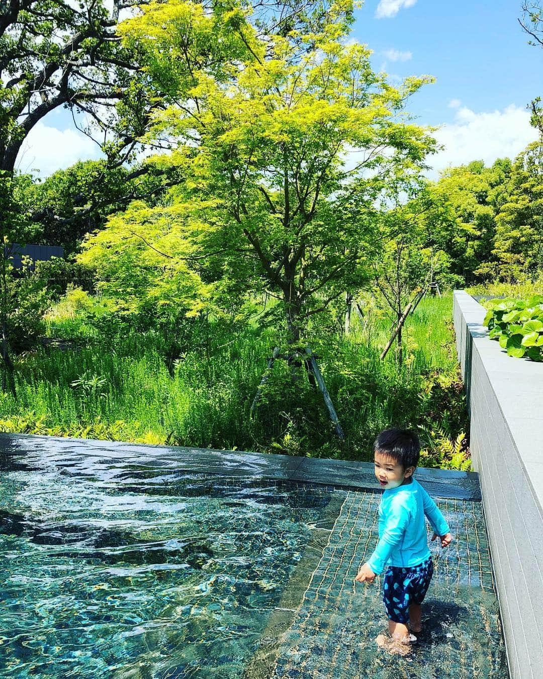 八木早希さんのインスタグラム写真 - (八木早希Instagram)「水着で入る温泉♨️38℃🌿#thermalsprings#amanemu#gw」5月6日 13時33分 - sakiyagi