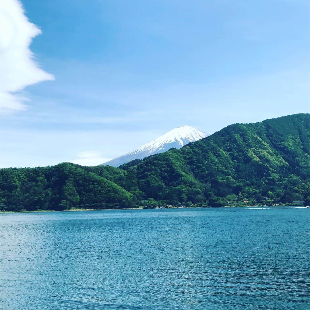 高橋健太郎さんのインスタグラム写真 - (高橋健太郎Instagram)「本日は釣り日和です。」5月6日 17時51分 - k.e.n.t.a.r.o