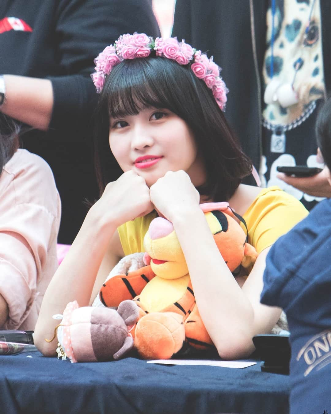 モモさんのインスタグラム写真 - (モモInstagram)「[Fantaken] #모모 - 180429 Goyang Fansign Event | © - ruby_once #트와이스 #모모 #平井もも #もも #TWICE」5月7日 15時06分 - momojype