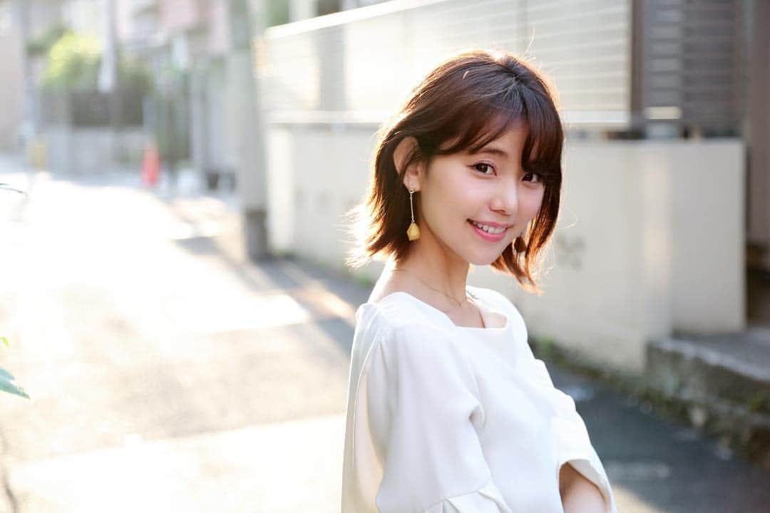 林村ゆかりのインスタグラム：「雨だと気圧の関係で頭痛くなりやすくないですか？🤔 でも保湿の雨、たまにはいいね😊 ㅤㅤㅤㅤㅤㅤㅤㅤㅤㅤㅤㅤㅤ  イチナナ配信のサムネをこれに変えました😊どうかな？ ㅤㅤㅤㅤㅤㅤㅤㅤㅤㅤㅤㅤㅤ  最近はジルのリップとティントを買ってすごく良かったので明日投稿できたらと😌💄 ㅤㅤㅤㅤㅤㅤㅤㅤㅤㅤㅤㅤㅤ ㅤㅤㅤㅤㅤㅤㅤㅤㅤㅤㅤㅤㅤ ㅤㅤㅤㅤㅤㅤㅤㅤㅤㅤㅤㅤㅤ #selfie #自撮り #雨の日 #お散歩写真 #美容好き #cosme #コスメ好き#takashihirama」
