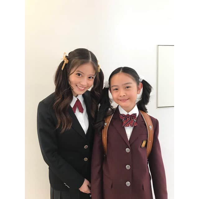 今田美桜さんのインスタグラム写真 - (今田美桜Instagram)「👭 本日花のち晴れ4話。 4話は愛莉のことが たくさん詰まっている回でもあります。 ぜひ。 チビ愛莉の松田花ちゃんと💐 #花のち晴れ #松田花ちゃん」5月8日 17時58分 - imada_mio