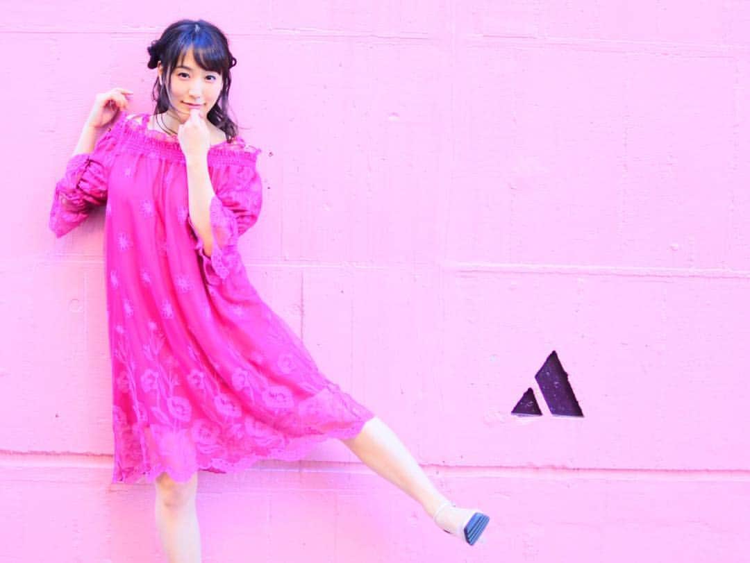 浜田由梨のインスタグラム：「女の子ぶった服を着るのもかわいい髪型してお出かけするのもほんとはすき。子どものときは恥ずかしくてできなかったけど大人になってから時々する👸 #spring #hairstyle #makeup #photography #japan #girl」