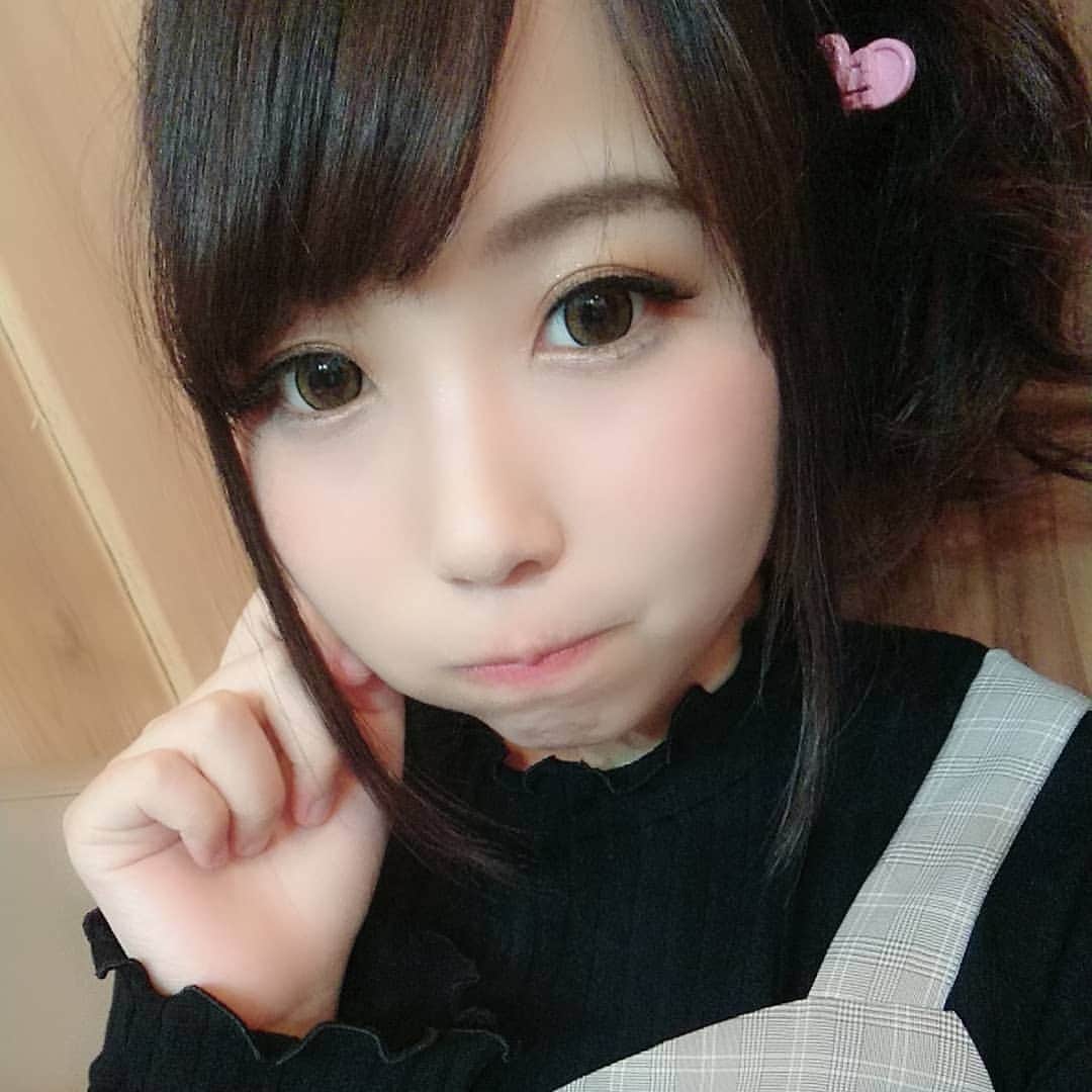玉木くるみのインスタグラム：「むむー眠れない！( ´•ω•` )」