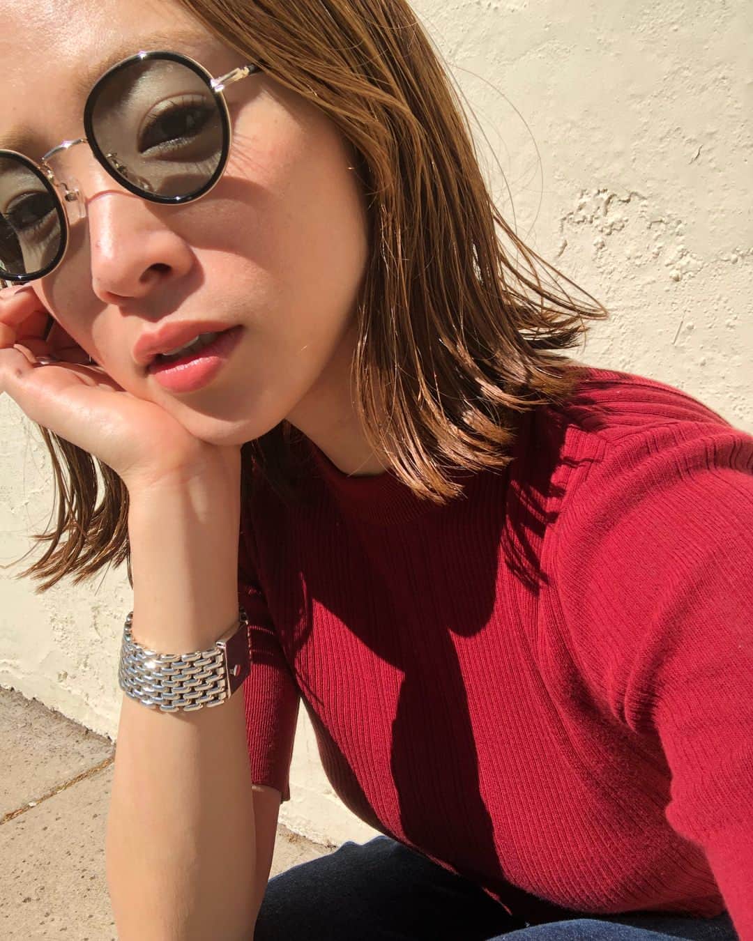 野尻美穂さんのインスタグラム写真 - (野尻美穂Instagram)「アメリカの荷物はできるだけコンパクトがいいからコスメも安定の  資生堂のPICOシリーズで💄 新しいカラーのレモンのチェンジャーを塗ってから初夏のオレンジ系を重ねていい感じのツヤ感に🤔 ネイルはすぐハゲちゃうから塗り直すのもこのサイズがピッタリ😙水ようかんというブルーの感じも気分です💙 #picoshiseido #shiseidoginzatokyo #shiseidomakeup #springmagazine #pr #miho_LA #私のコスメシリーズ」5月9日 14時46分 - miho_cocoa