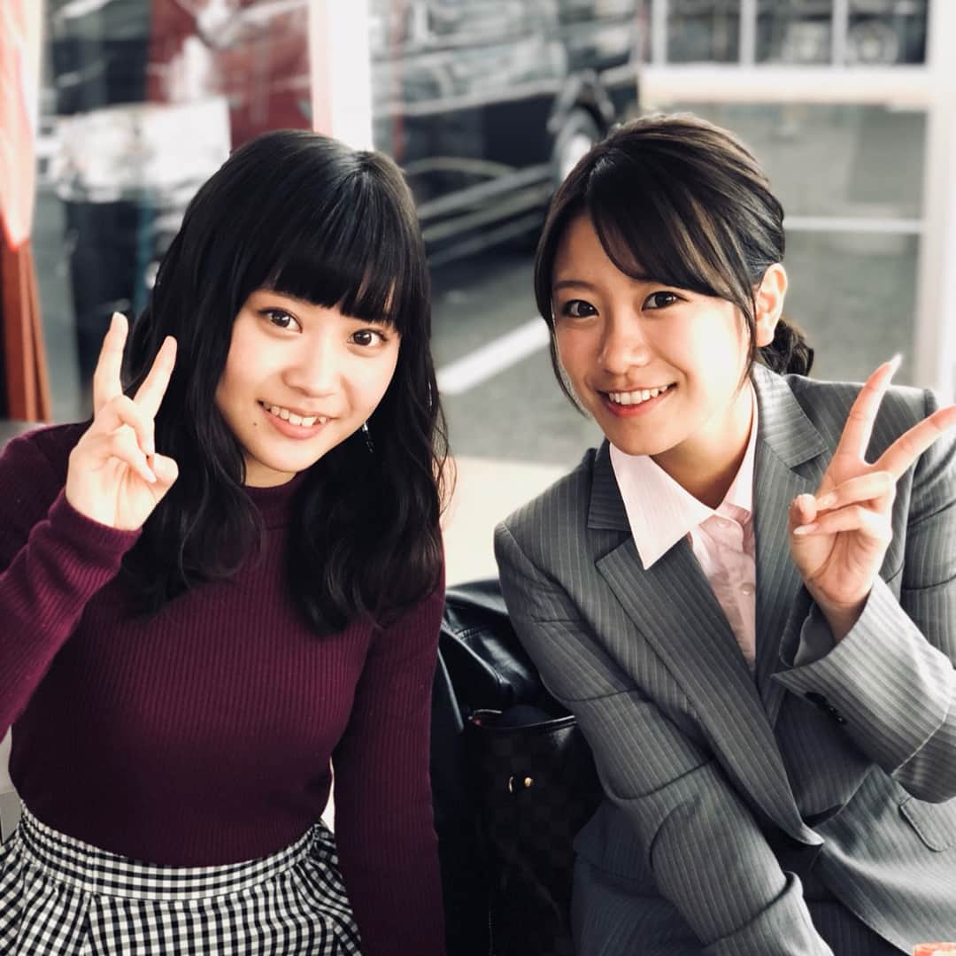 福本愛菜さんのインスタグラム写真 - (福本愛菜Instagram)「この間の奈良での撮影はシマダオートのCM撮影でした🚘✨ . 二本木さんが写真いっぱい撮ってくれたの😂. 100枚くらい色んなパターンで撮影してくれてた🤣🤣🤣笑 . iPhone Xの画質やばい👏 . . #車買うなら #車売るなら #シマダオート #奈良 #CM」5月9日 17時42分 - aina_fukumoto