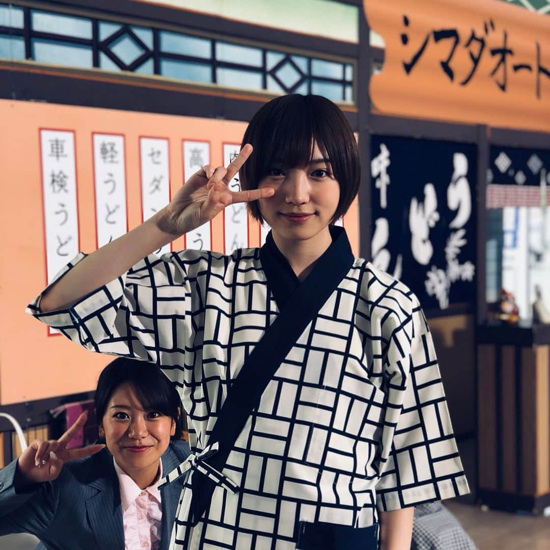 福本愛菜さんのインスタグラム写真 - (福本愛菜Instagram)「この間の奈良での撮影はシマダオートのCM撮影でした🚘✨ . 二本木さんが写真いっぱい撮ってくれたの😂. 100枚くらい色んなパターンで撮影してくれてた🤣🤣🤣笑 . iPhone Xの画質やばい👏 . . #車買うなら #車売るなら #シマダオート #奈良 #CM」5月9日 17時42分 - aina_fukumoto