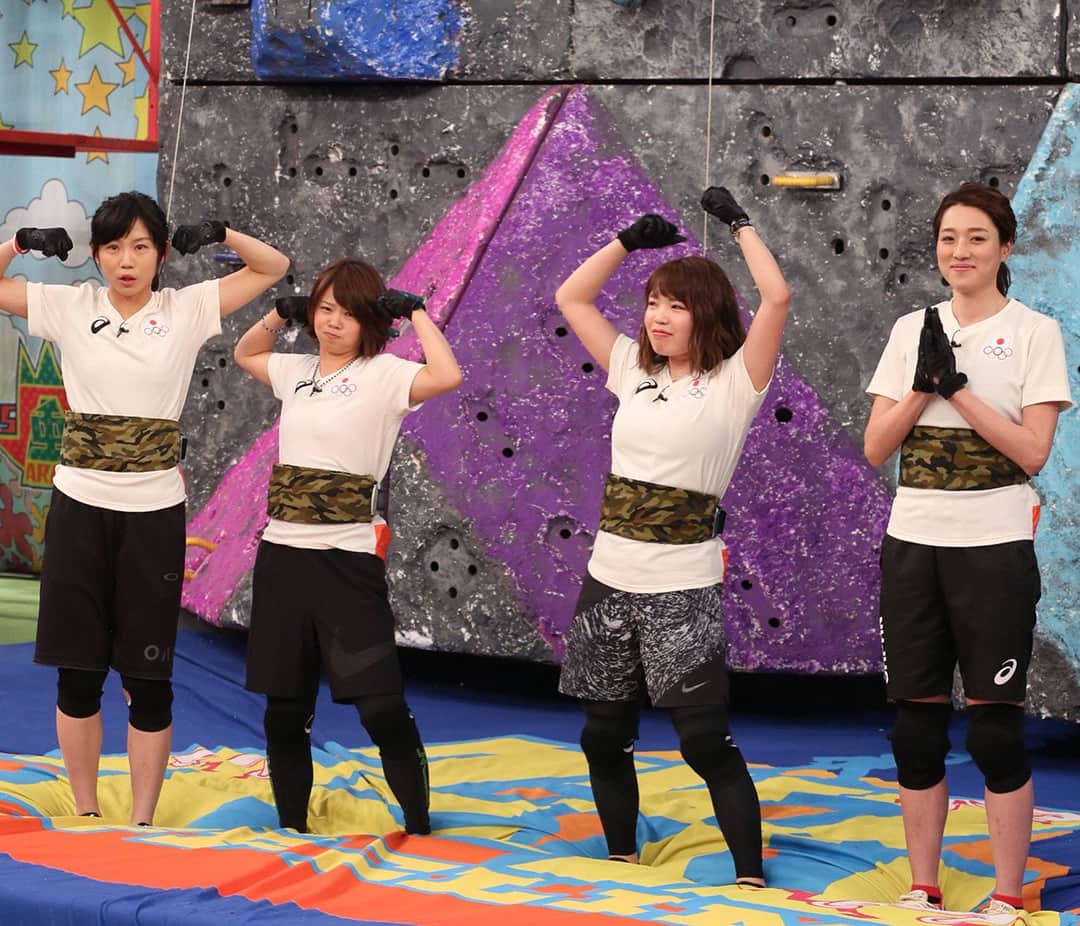 高木菜那のインスタグラム：「いよいよ明日！このメンバーでの最後の戦い！！5月10日19:00〜VS嵐に出演します！是非ご覧ください(*^^*)✨ #vs嵐 #speedskate #チームパシュート」