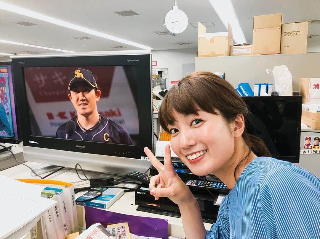 のインスタグラム：「内川選手の2000安打達成！おめでとうございます🎊もちろん明日番組でも特集します✨  #内川聖一 選手 #ソフトバンクホークス #ももち浜s特報ライブ  #ももスポ」