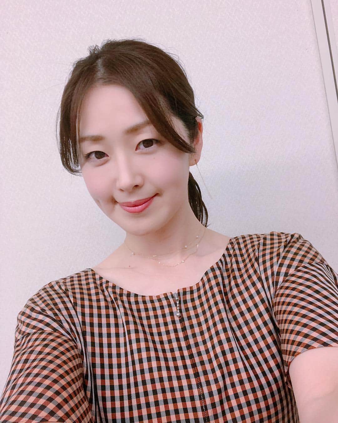 笛木優子のインスタグラム：「天気の機嫌が良くなりましたね ☔️⚡️☁️🌤 今晩放送になります！  19：00～20：00より 毎日放送「プレバト!!」 ポンコツぶりが見れる❓❗️ それから以前、出演しました Huluオリジナルドラマ 「雨が降ると君は優しい」 1話が放送されます！  日本テレビ 24：59からです。  日本テレビ 「ミス・シャーロック｣配信記念!で1話のみです。」