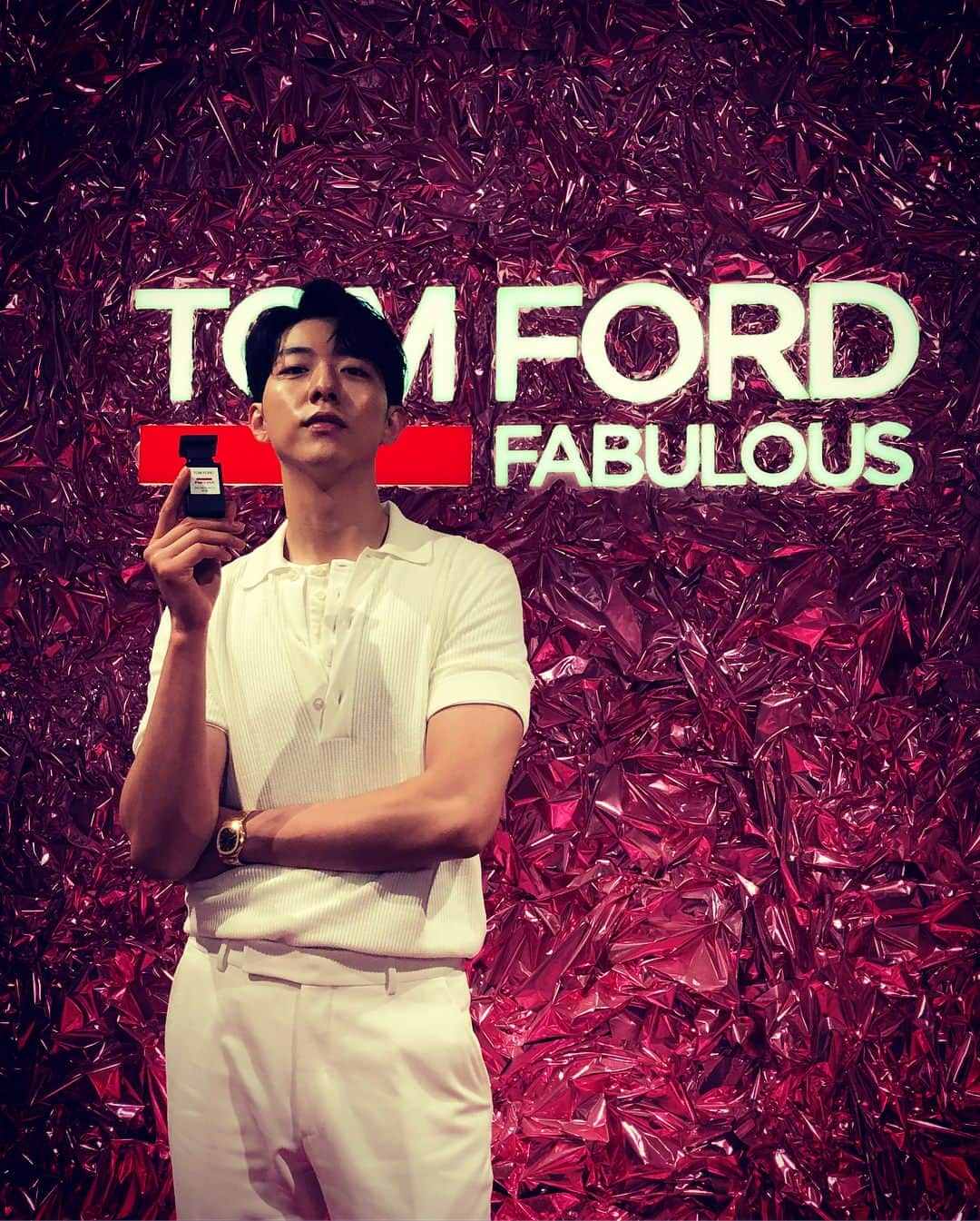 イ・ジョンシンさんのインスタグラム写真 - (イ・ジョンシンInstagram)「덥다!!!! #Tomford #TFPRIVATEBLENDEXPERIENCE」5月10日 16時06分 - leejungshin91