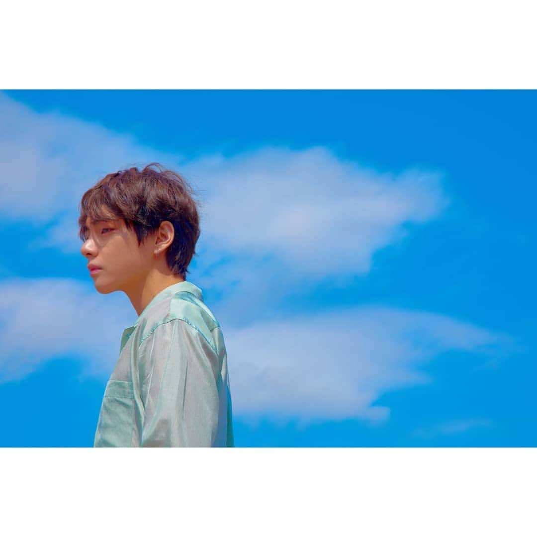 BTSさんのインスタグラム写真 - (BTSInstagram)「#BTS #방탄소년단 #LOVE_YOURSELF 轉 'Tear' Concept Photo Y version」5月11日 0時00分 - bts.bighitofficial