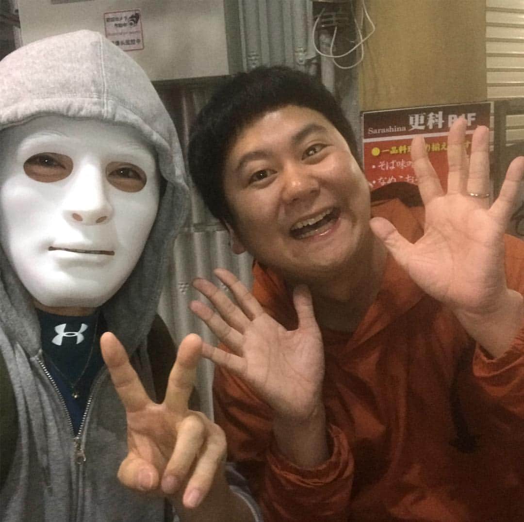 中川パラダイス のインスタグラム：「ラファエルさんにあったー！！ パーラダーイス！！ いやー、テンション上がった！！ 芸能人に会えた感覚ってこんな感覚なんや！！ イェーイ！！」