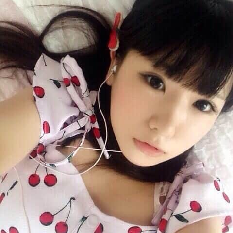 愛須心亜さんのインスタグラム写真 - (愛須心亜Instagram)「女の子は泣かない #なうぷれ」5月11日 13時30分 - cocoa_puryumu