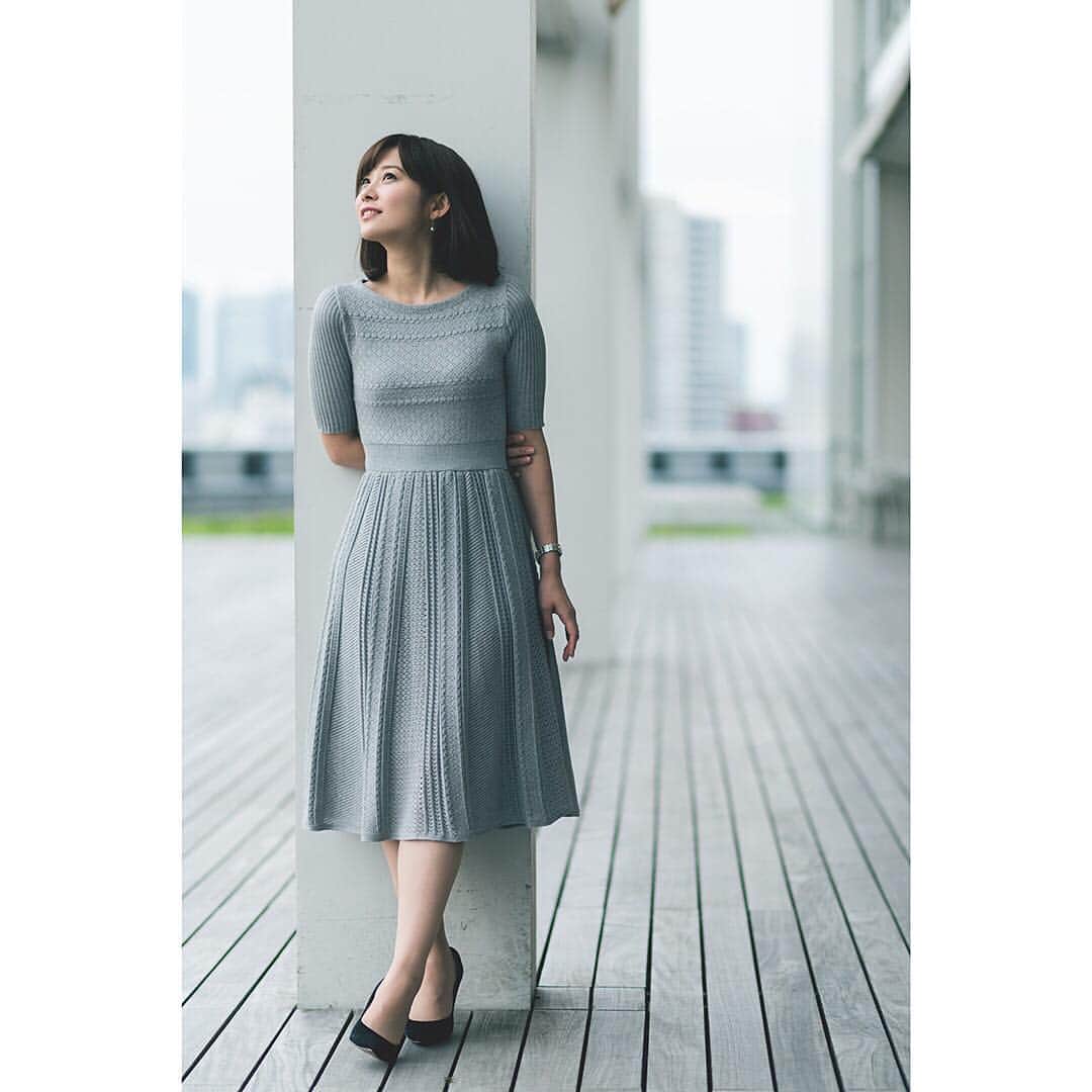 のインスタグラム：「ちょっと久しぶりにかくさんの写真シリーズです☀️ 今日は気持ちの良いお天気ですね✨✨ テレビ朝日でアナウンサーを目指す方へのセミナーを開催します🎤 アナウンサーになりたい方からよくご質問いただくのですがなかなか全て答えられず、、よかったら応募してみてください✨✨ http://company.tv-asahi.co.jp/saiyo/shinsotsu/contents/event/anatalk.html ＊ ＊ #テレビ朝日 #アナトーーク #久冨慶子 #アナウンサー #かくさんの写真シリーズ ＊ ＊ 付けている時計についてご質問いただきました⌚️ 今も同じものがあるのか分からないのですが、オメガのデ・ヴィルというシリーズのものです💡 #入社一年目の時に背伸びして買った時計 #色んな時計を見てちょうど観た映画 #007 #に影響されてオメガにしました笑 #omega #deville」