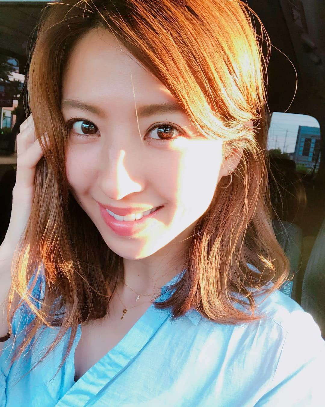 小畑由香里さんのインスタグラム写真 - (小畑由香里Instagram)「髪の毛伸びた… また短く切るか伸ばすか悩み中🌀 . . #久しぶりです#笑#自撮り苦手#ごめんなさい#髪型#真剣に悩む」5月11日 17時47分 - obata_yukari_official