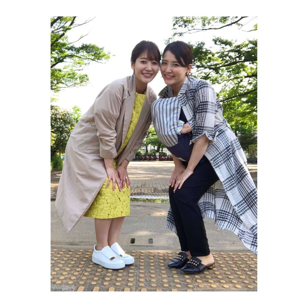 吉田明世さんのインスタグラム写真 - (吉田明世Instagram)「そうです！ 小熊美香さん♡ 久しぶりにお会いできました！ そしてずっと会いたかった 小グマくんにも🐻💛 ランチの後は お散歩して公園でのんびりお話☻ 小熊さんのような 穏やかで優しくて 愛情あふれる母になりたいです🙋‍♀️ #小熊さんと子グマくん #ますます素敵な女性に #子グマくんの笑顔にやられました #1枚目は抱っこ紐の中でお昼寝中 #2枚目から目が覚めた子グマくん #🐻❤️」5月11日 18時15分 - akiyo0414