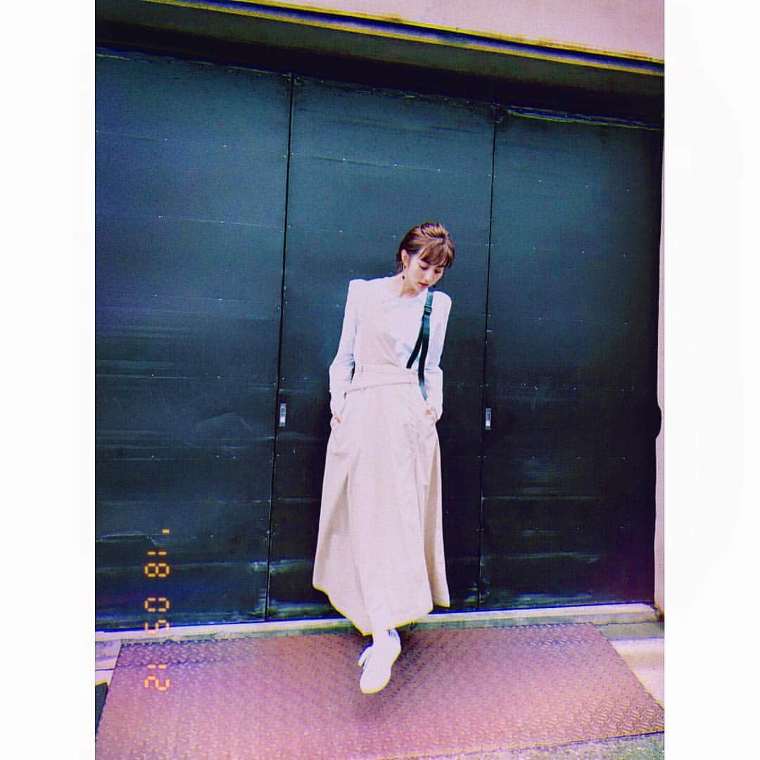 堀田茜さんのインスタグラム写真 - (堀田茜Instagram)「アウラのワンピース。お気に入りの衣装。 @aula_official 👗🍒🍒🍒 #ふれあいの窓」5月12日 0時39分 - akanehotta