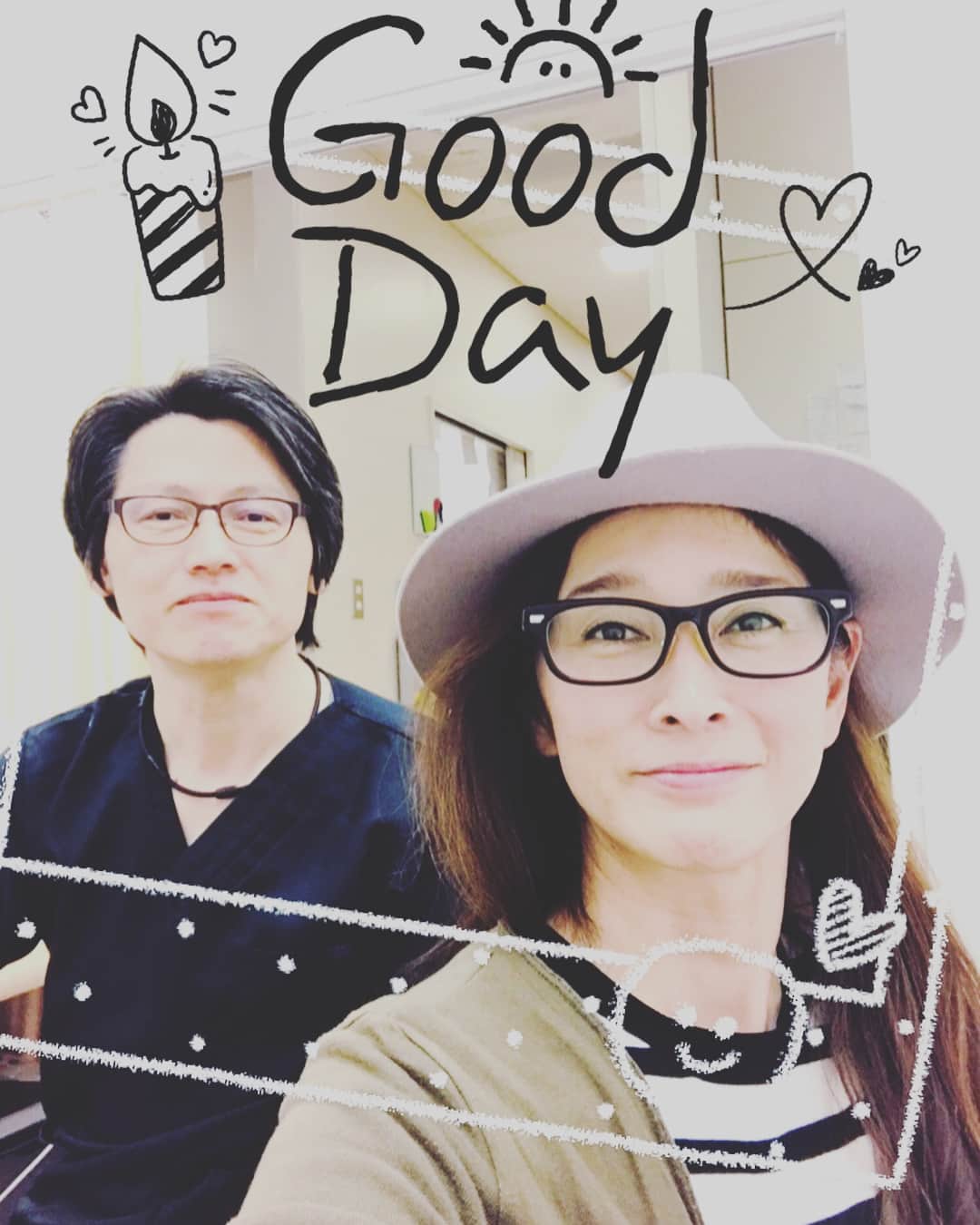 のインスタグラム：「おはようございます！ 爽やかな湘南の朝です！ トレーニングの筋肉痛が、2日目にして出てきました！ 余裕だな、なんて思い違いでした！ 昨日の1年検診も無事にクリア！ 次は半年後！ 担当の曽原先生がいつも親身になってくださって、本当に安心です！ 次も元気にお会いできますように！！ 病院そばの大きなオリーブの木にもいつも元気をもらっています！ お花が満開でした！ また半年後を楽しみに💓  #大崎病院東京ハートセンター #東京ハートセンター  #オリーブ  #心房細動  #ホットバルーンカテーテルアブレーション」