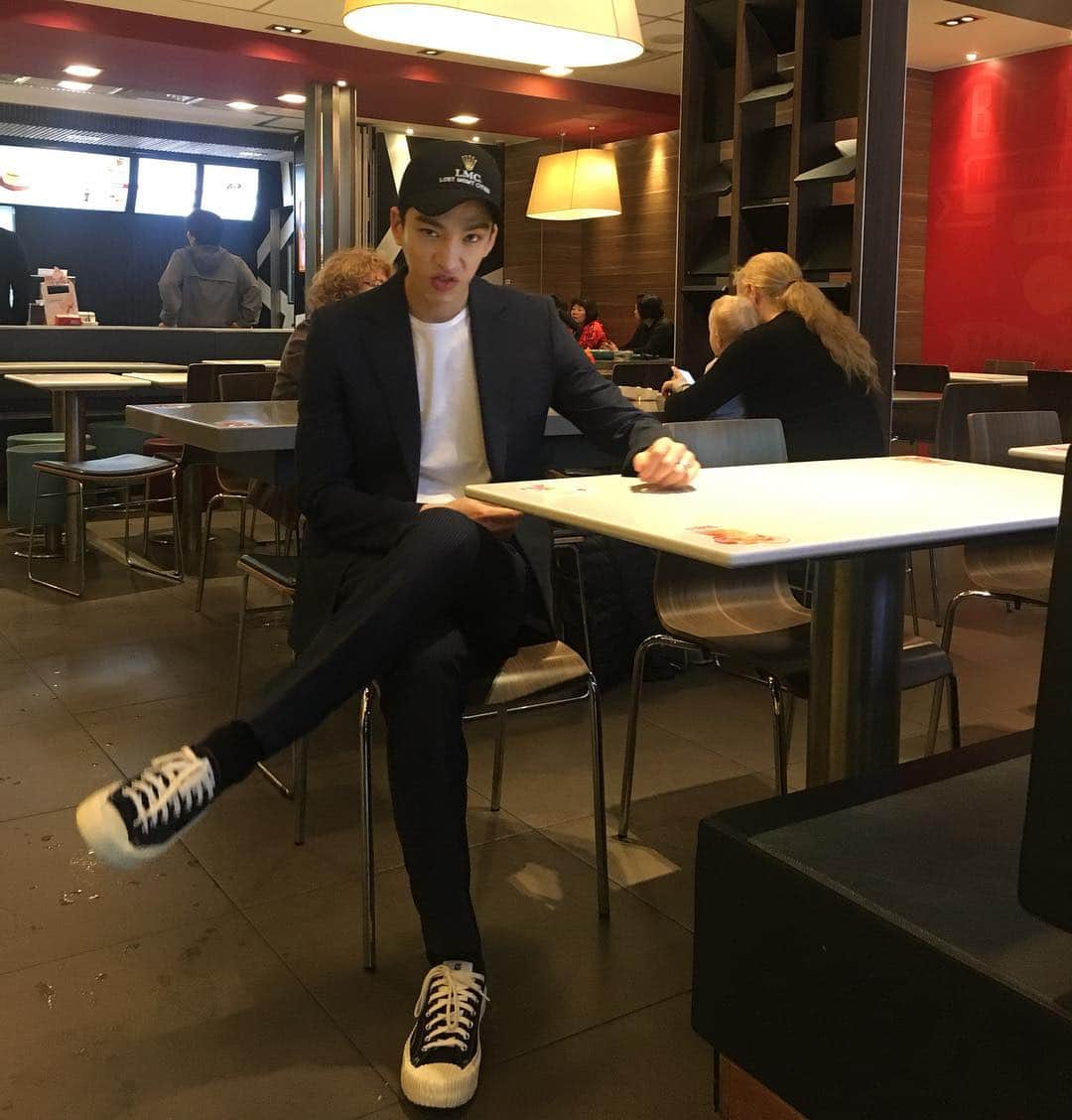 クウォンのインスタグラム：「#mcdonalds #🍟」