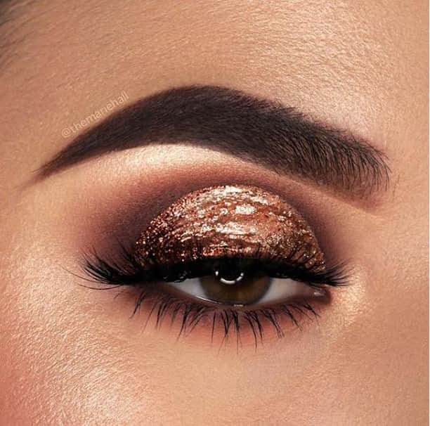 Makeup Addiction Cosmeticsさんのインスタグラム写真 - (Makeup Addiction CosmeticsInstagram)「BRONZED by @themariehall using our Antique Bronze glitter pigment all over the lid. - - - - #makeupaddictioncosmetics #makeupaddiction #melformakeup #makeupartistsworldwide #vegas_nay #hypnaughtymakeup #wakeupandmakeup」5月13日 0時40分 - makeupaddictioncosmetics