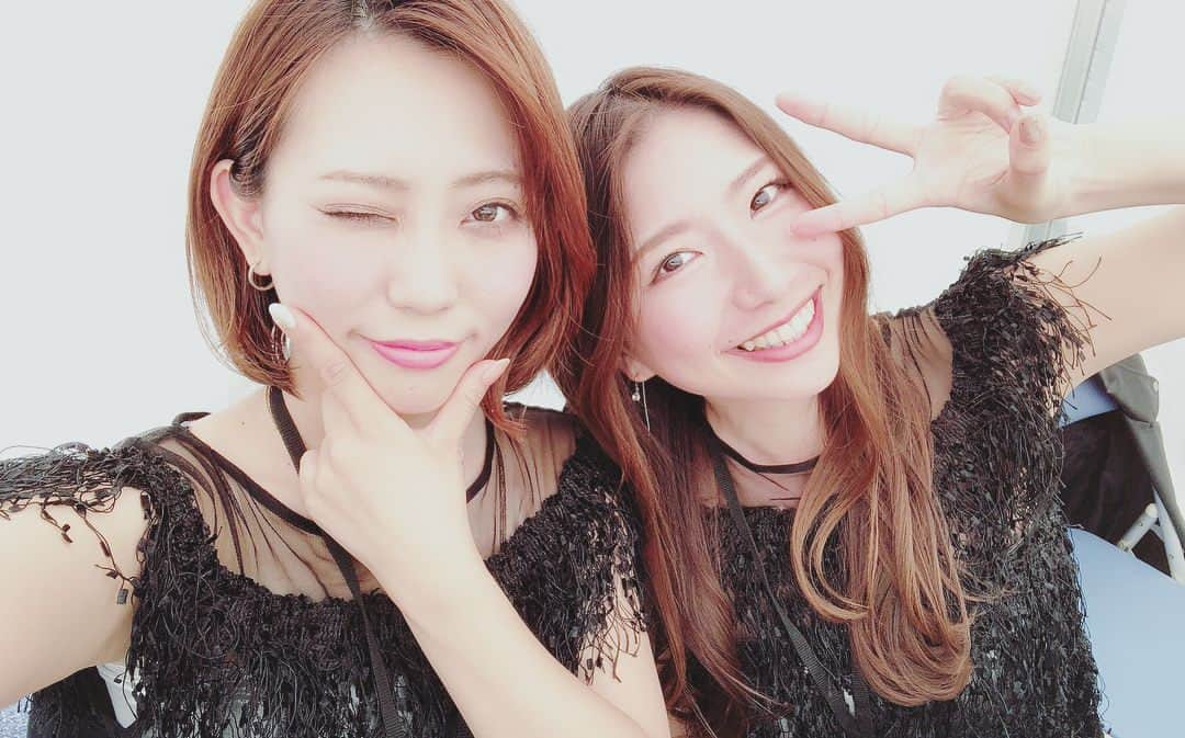 千葉えりかさんのインスタグラム写真 - (千葉えりかInstagram)「EDC JAPAN2018 EDC GIRLとしてお仕事させていただいてます♡ 相方はえりちゃん😘 わたしが知ってるマリンとは全く違う雰囲気にソワソワしております。笑 あしたもいるよー🙆‍♀️ . . . #edc#edcjapan#edc2018 #zozomarinestadium#fes」5月13日 1時01分 - erika_chiba