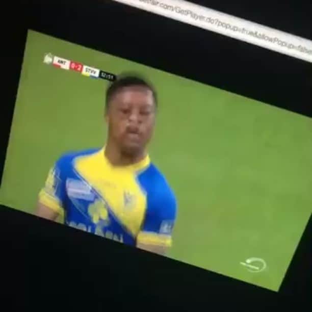 チュバ・アクポムのインスタグラム：「Dance for themmmm 😭 💃🏽 Good win against Antwerp 🎯🤪」