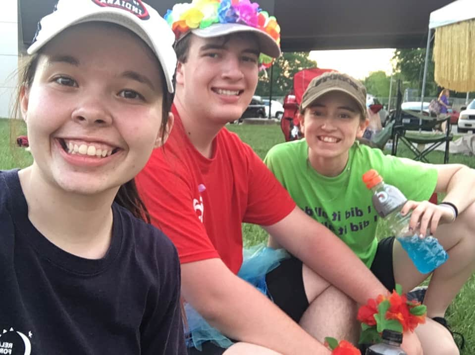 Grandma Bettyさんのインスタグラム写真 - (Grandma BettyInstagram)「Grandma Betty's great-granddaughter and friends have been out all day in support of Relay for Life 2018 here in Southern Indiana! Make sure to find out when Relay for Life is near you and support this great cause!」5月13日 9時59分 - grandmabetty33