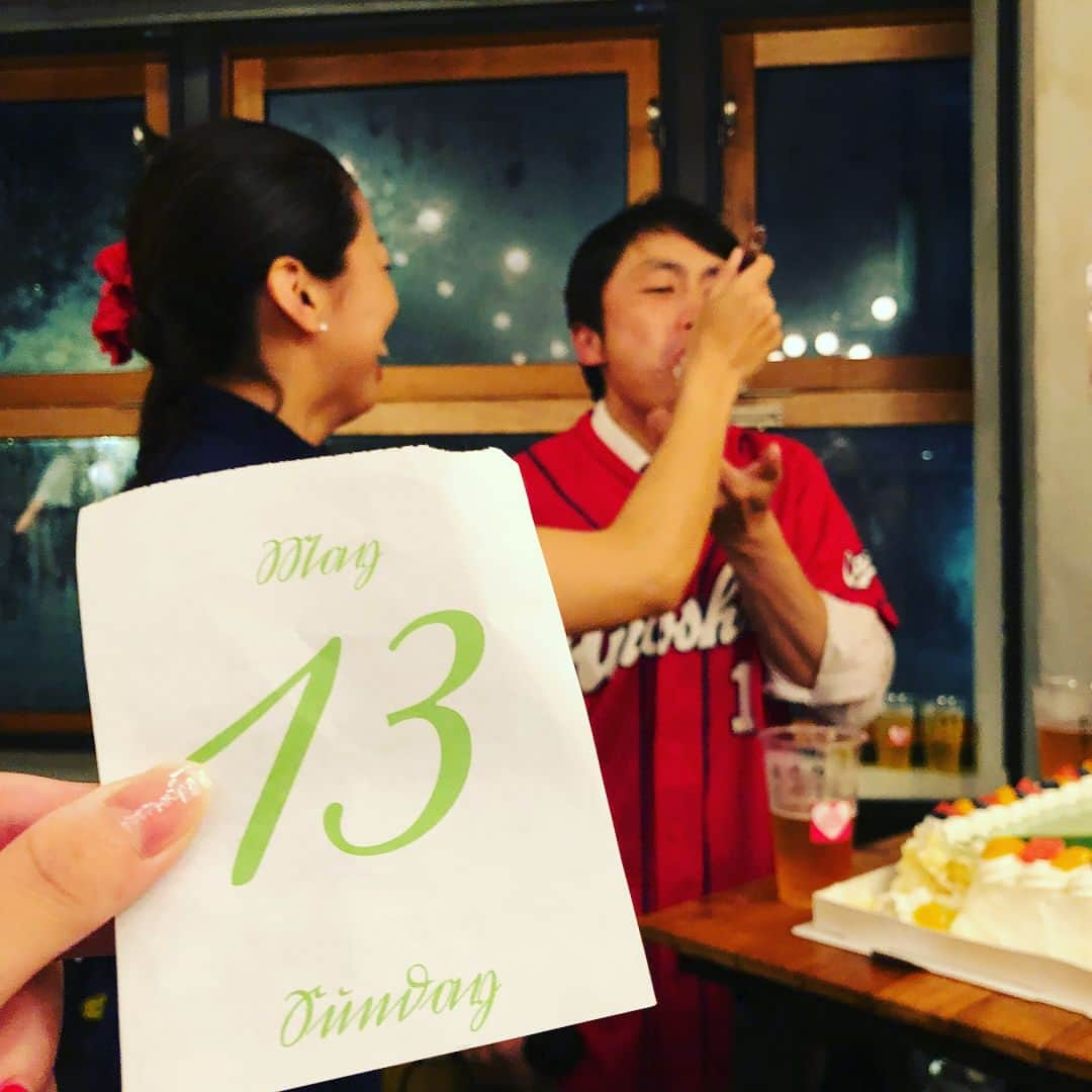 FAR YEAST BREWINGさんのインスタグラム写真 - (FAR YEAST BREWINGInstagram)「2018.05.13 . 本日は我らが代表 山田司朗 @y46 のおめでたいパーティ💑💘㊗️ . 乾杯はもちろんFar Yeastのビールで🍻 . お祝いに駆けつけていただいた皆さま、ありがとうございます!! . . 🍺 KAGUA Rouge 🍺 KAGUA Blanc 🍺 KAGUA Saison 🍺 東京IPA . . #faryeast #faryeastbrewing #ファーイースト #ファーイーストブルーイング #山梨 #小菅村 #源流醸造所 #クラフトビール #craftbeer #craftbeerlover #craftbeerporn #ビール #beer #instabeer #日めくりカレンダー #毎日更新 #しろうさん #結婚 #おめでとう #ウェディング #パーティ #wedding #factory #faryeastcraftbeerandbao #bao #渋谷 #shibuya」5月13日 20時36分 - faryeastbrewing