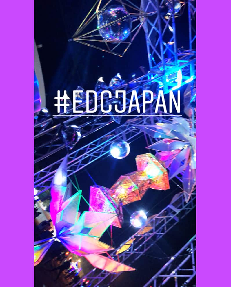 miniさんのインスタグラム写真 - (miniInstagram)「EDC JAPAN🔊🔫💓💜🤘💎 @edc_japan  w/z @cocobrand27 @craazy_lil_mama @lillocomonster @aisa._.s19watisa @manamanaaa  #edc #edcjapan #edcjapan2018 #fes #eye #unicorn #unicorncolors #unicornhair #minilbreak #水着とショーパンはminilbreakだよ♡ #みに髪」5月13日 20時39分 - mini.stagram