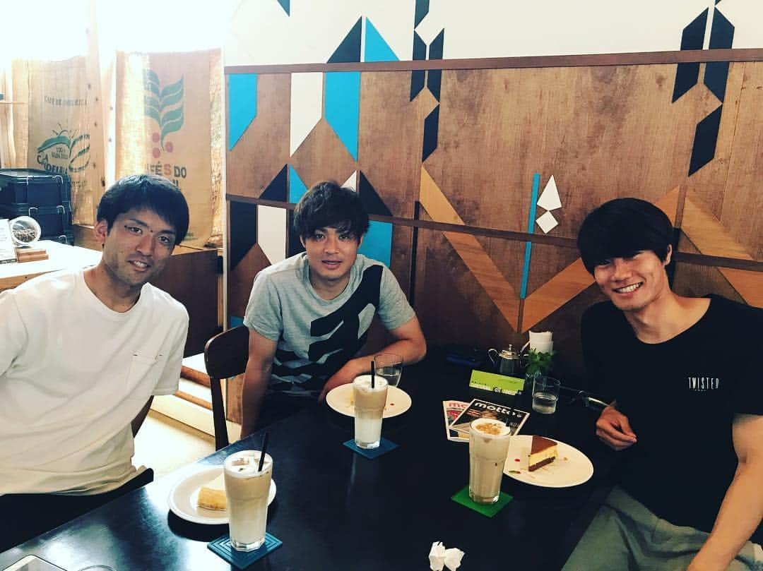 星原健太さんのインスタグラム写真 - (星原健太Instagram)「#2連休 #ROBSONCOFFEE #motto #みてます #ちょうだい #風間宏希 #岡田翔平 #星原健太」5月13日 13時16分 - kentahoshihara