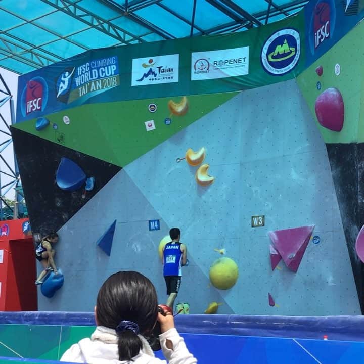 杉本怜のインスタグラム：「I did slab boulder of semi for the first time in several years!! Then I can go final!! 簡単なスラブだったけど、数年ぶりに準決勝のスラブが登れてうれしい‼️そして久々の決勝‼️頑張ります🔥🔥 #worldcup #Tai'an #人生2度目の中国戦決勝も地味に嬉しい」