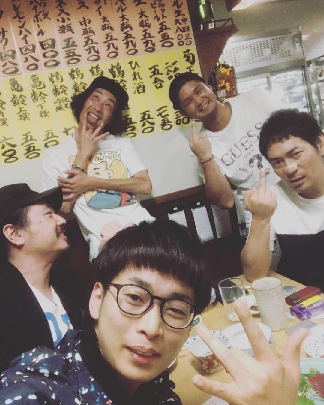 武智正剛さんのインスタグラム写真 - (武智正剛Instagram)「昨日は五反田で笑い飯西田さんにご馳走になりました。はしたない指ですね。気をつけます。 #笑い飯西田さん #スーパーマラドーナ武智 #バイク川崎バイク #GAG少年楽団坂本 #こゝろ荒木」5月13日 16時22分 - supamaradonatake