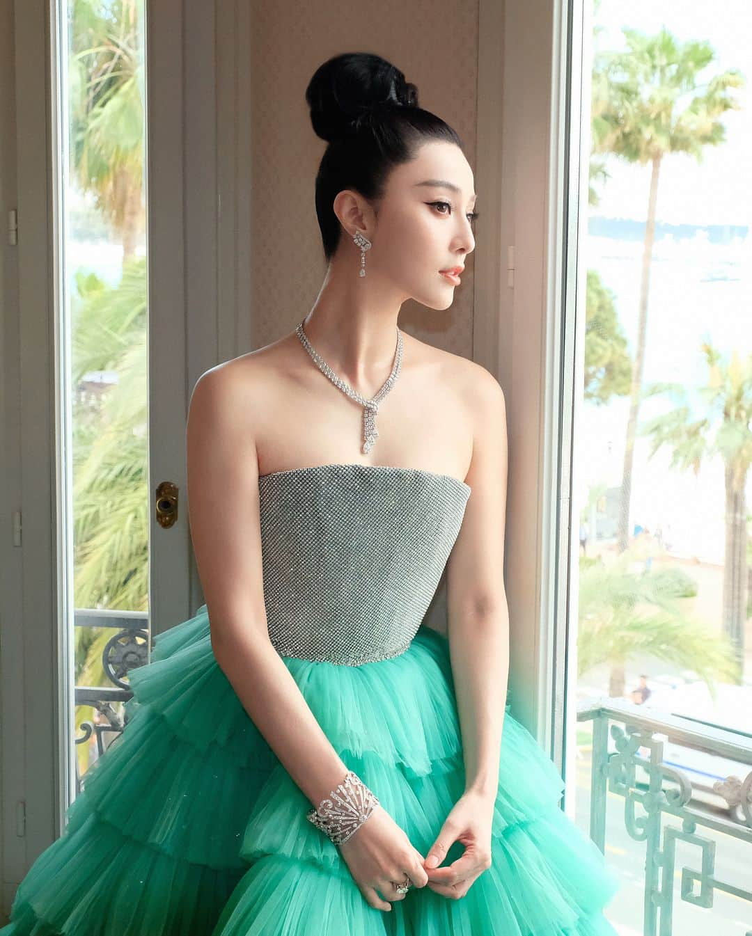 ファン・ビンビンさんのインスタグラム写真 - (ファン・ビンビンInstagram)「Cannes.」5月13日 23時27分 - bingbing_fan